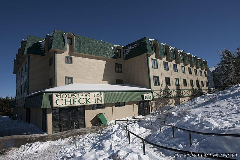 Top Of The World Hotel Snowshoe Exterior photo